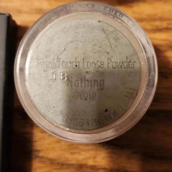 Trucco Touch Up Pressed Powder & SkintonesNaturale Coverage SPF 15 Foundation